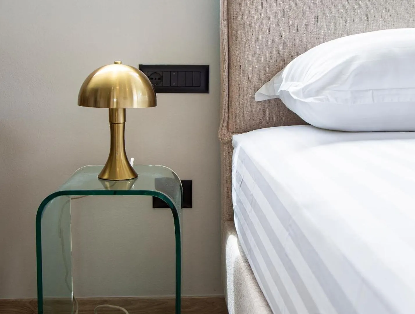 Garden Inn Himara